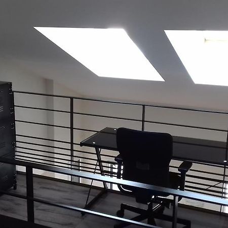 9 Pers 160 M² +Jardin- 10Mn Nantes -30Mn Mer Bouguenais Exterior photo