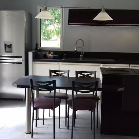 9 Pers 160 M² +Jardin- 10Mn Nantes -30Mn Mer Bouguenais Exterior photo