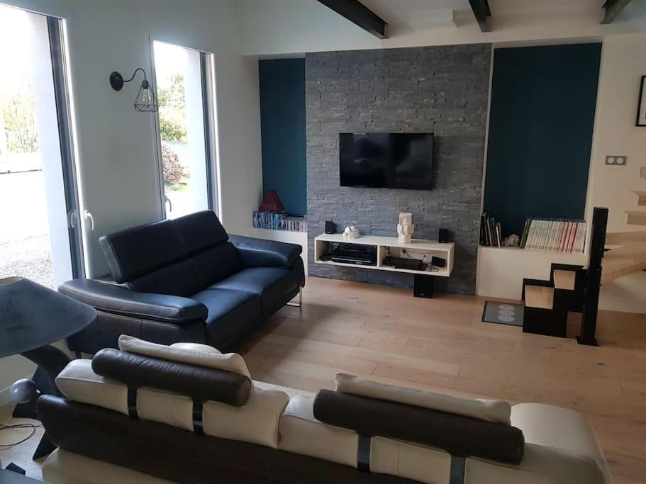 9 Pers 160 M² +Jardin- 10Mn Nantes -30Mn Mer Bouguenais Exterior photo