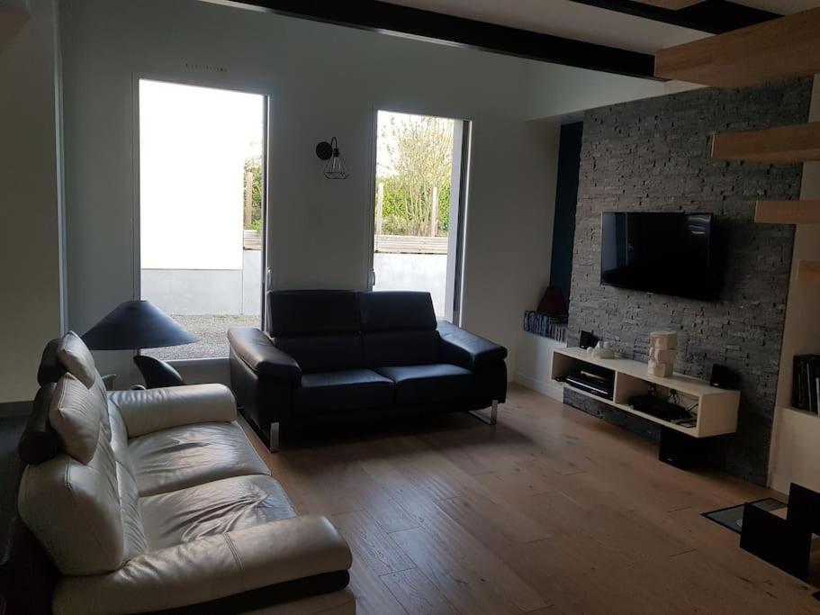 9 Pers 160 M² +Jardin- 10Mn Nantes -30Mn Mer Bouguenais Exterior photo
